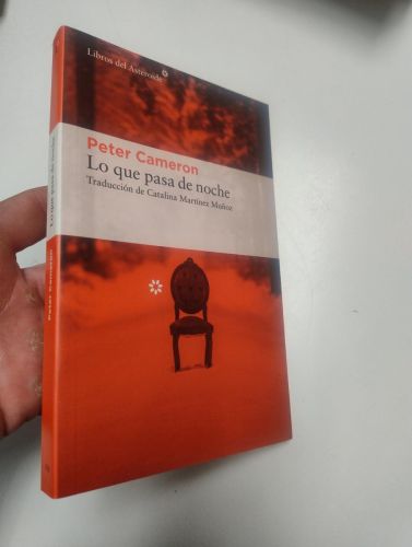 Portada del libro de Lo que pasa de noche