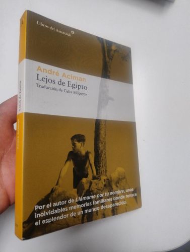 Portada del libro de Lejos de Egipto