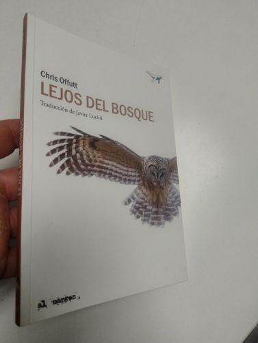 Portada del llibre de Lejos del bosque