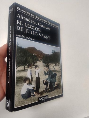Portada del libro de El lector de Julio Verne
