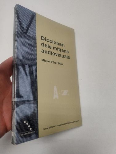 Portada del libro de Diccionari dels mitjans audiovisuals