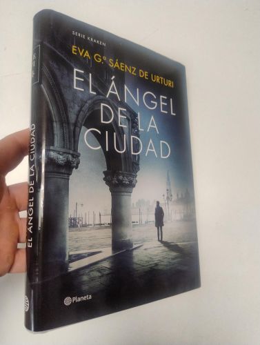 Portada del libro de El ángel de la ciudad