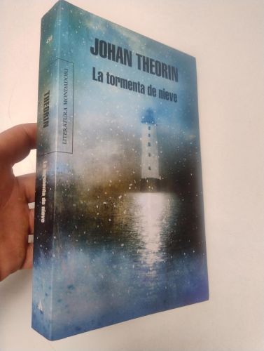 Portada del libro de La tormenta de nieve