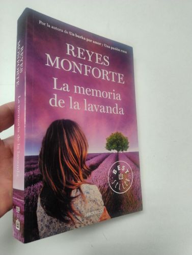 Portada del libro de La memoria de la lavanda