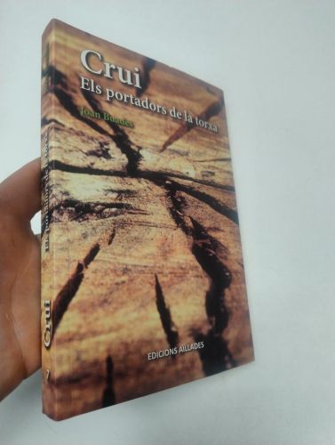 Portada del libro de Crui. Els portadors de la torxa