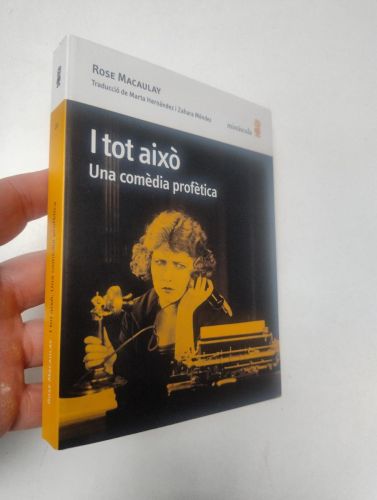 Portada del libro de I tot això. Una comèdia profètica