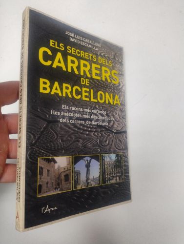 Portada del libro de Els secrets dels carrers de Barcelona
