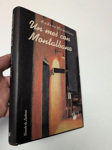Portada del libro de Un mes con Montalbano