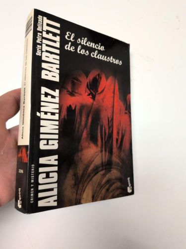 Portada del libro de El silencio de los claustros