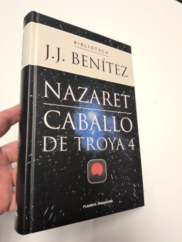 Portada del libro de Nazaret. Caballo de Troya 4