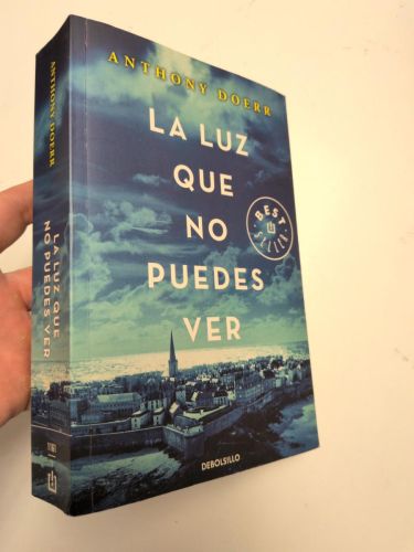Portada del libro de La luz que no puedes ver