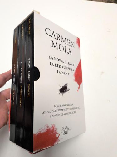 Portada del libro de Trilogía La novia gitana (edición pack con: La novia gitana | La red púrpura | La Nena)