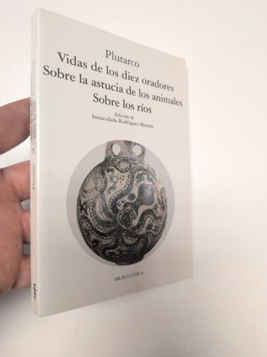 Portada del libro de Vidas de los diez oradores. Sobre la astucia de los animales. Sobre los ríos