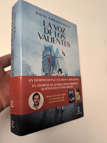 Portada del libro de La voz de los valientes