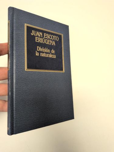 Portada del libro de División de la naturaleza