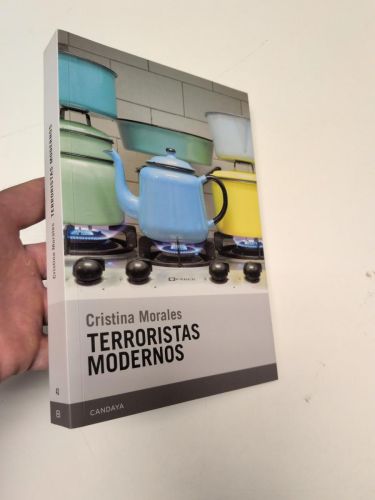 Portada del libro de Terroristas modernos