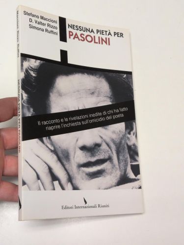 Portada del libro de Nessuna pietà per Pasolini
