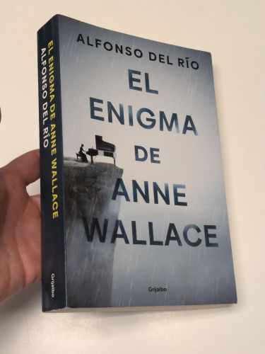 Portada del libro de El enigma de Anne Wallace