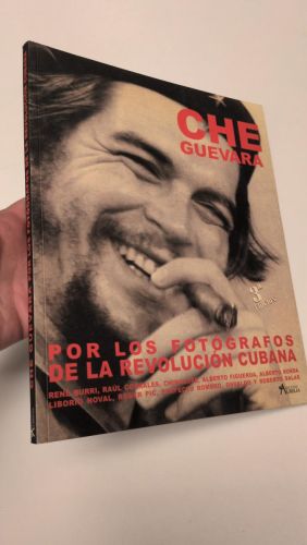 Portada del libro de Che Guevara por los fotógrafos de la revolución cubana