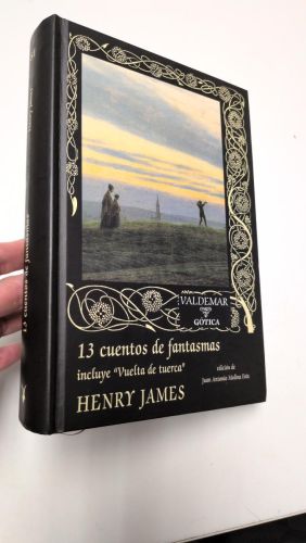 Portada del libro de 13 cuentos de fantasmas