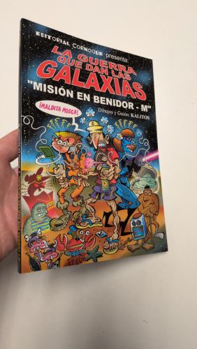 Portada del libro de La guerra que dan las galaxias, Misión en Benidor-m (con dibujo del autor)