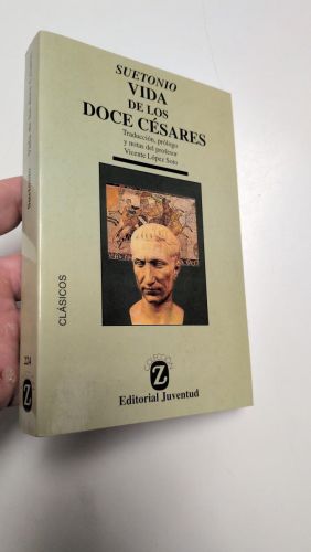 Portada del libro de Vida de los doce Cesares
