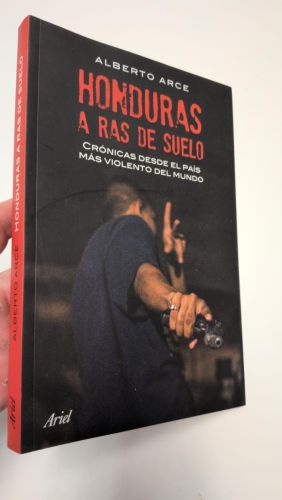 Portada del libro de Honduras a ras de suelo