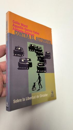 Portada del llibre de Contra el automóvil