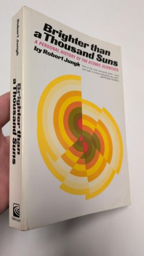 Portada del libro de Brighter Than a Thousand Suns