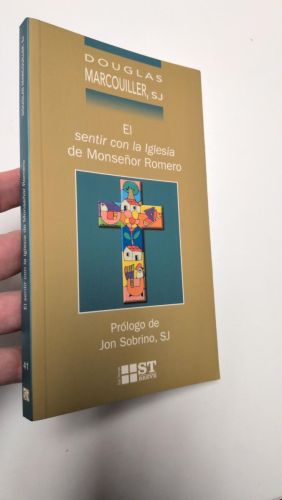 Portada del libro de El sentir con la Iglesia de Monseñor Romero