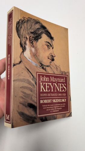 Portada del libro de John Maynard Keynes. Hopes Betrayed 1883-1920