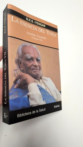 Portada del libro de La esencia del Yoga VII